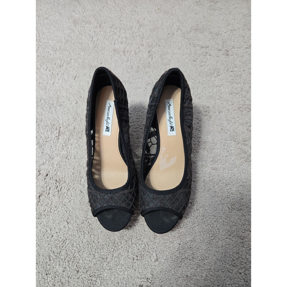 American Eagle Womans‎ High Heel Shoe. Size 6 1/2. Black